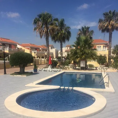 Torrevieja, La Torreta Ground Floor With Large Private Patio Garden Apartamento *