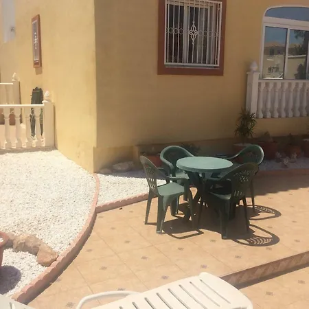 Torrevieja, La Torreta Ground Floor With Large Private Patio Garden Apartament Torrevieja