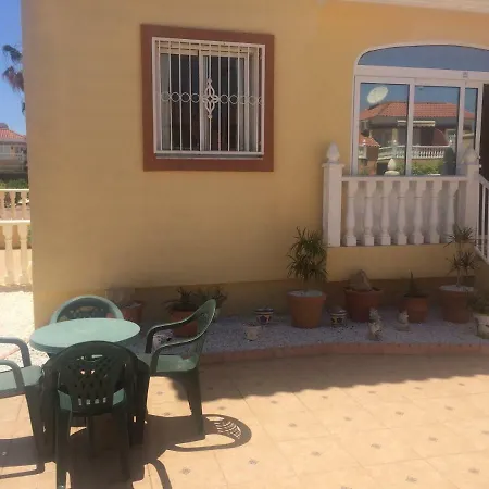 Appartement Torrevieja, La Torreta Ground Floor With Large Private Patio Garden Torrevieja