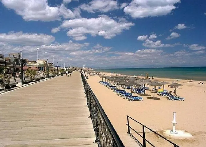 Torrevieja, La Torreta Ground Floor With Large Private Patio Garden * 托雷维耶哈